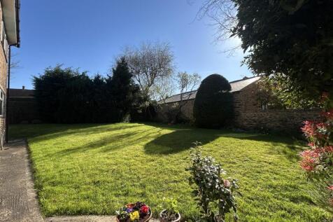 Orchard Close, Northampton