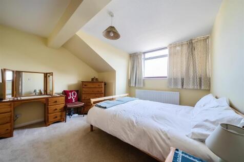 Orchard Close, Northampton