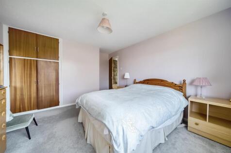 Orchard Close, Northampton