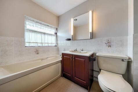 Orchard Close, Northampton