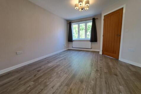 Walmer Close, Northampton