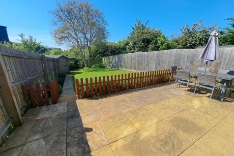 Walmer Close, Northampton