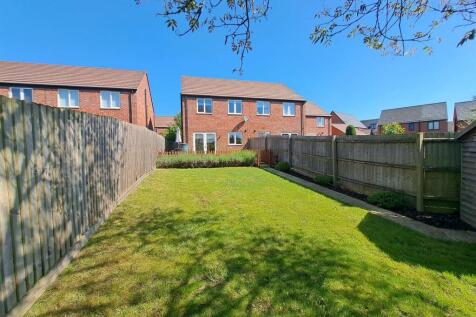 Walmer Close, Northampton