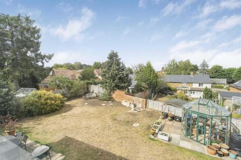 10 Orchard Close