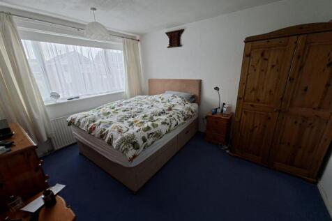 Ash Rise, Northampton