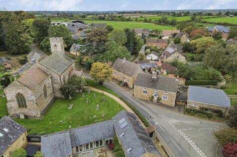 The Old House, Hannington