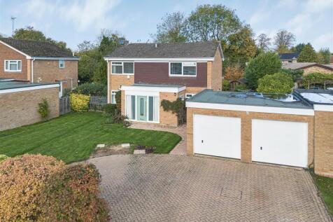 The Paddocks, Bugbrooke