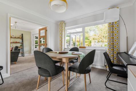 The Paddocks, Bugbrooke