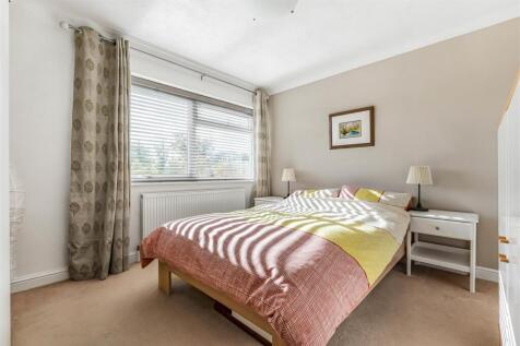 The Paddocks, Bugbrooke