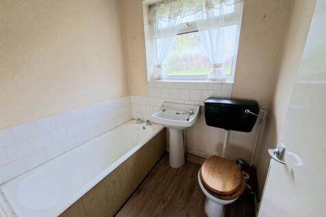 Greenview Drive, Northampton