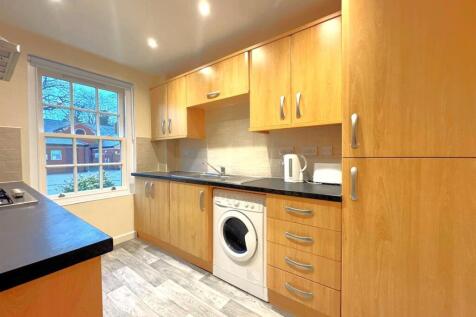 Thornton Hall Close, Northampton