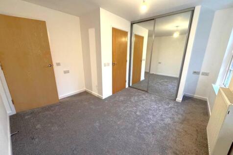 Thornton Hall Close, Northampton