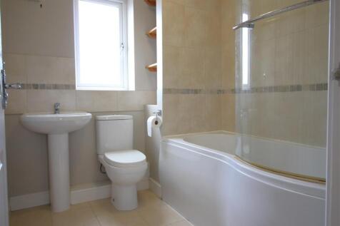 Bathroom.JPG