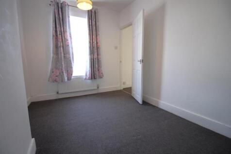 Bedroom 2 2.JPG