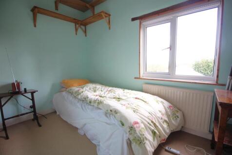 Bedroom 3.JPG