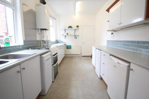 Kitchen 1.JPG
