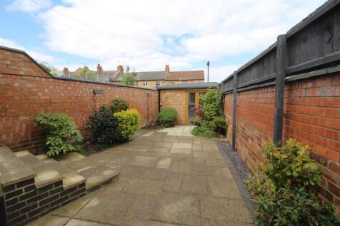 Garden 1.JPG