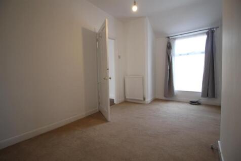 Bedroom 22.JPG