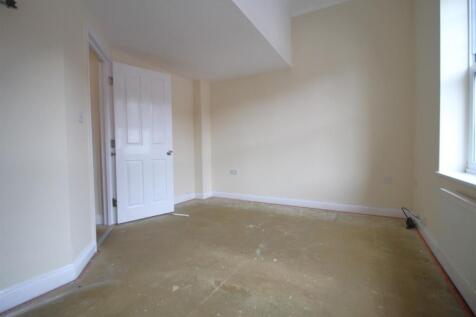 Bedroom 1.JPG