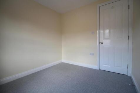 Bedroom 1.JPG