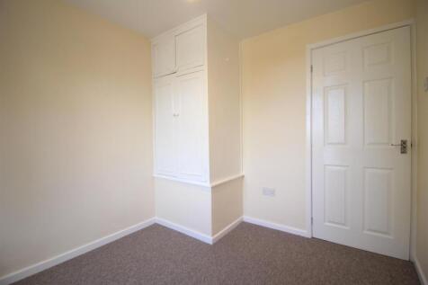 140WR - Bedroom Three (2).JPG