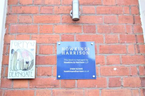 40-42 Dernagte, APT7 - Block Sign.JPG