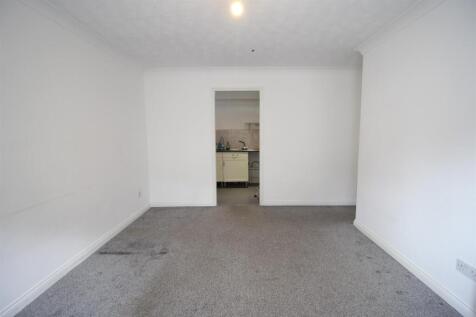 Lounge 2.JPG