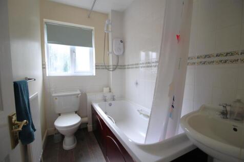 Bathroom.JPG