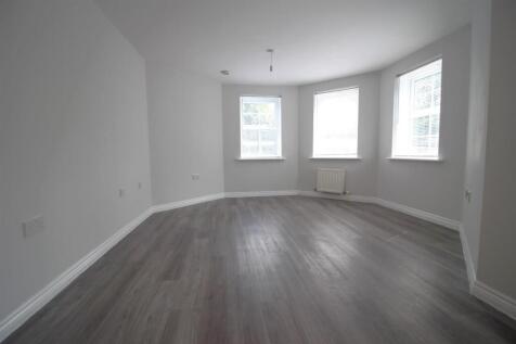 Lounge 1.JPG