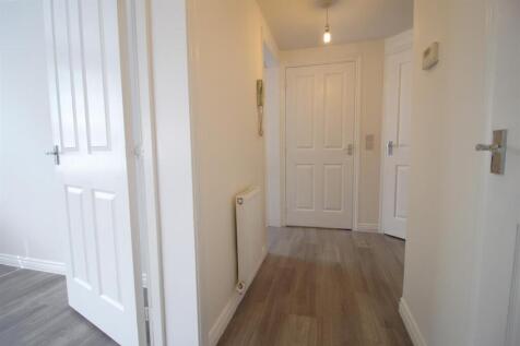 Hallway 2.JPG