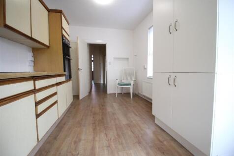 Kitchen 1.JPG