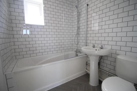 Bathroom.JPG