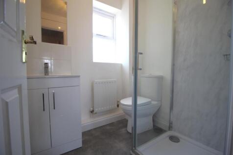 Ensuite.JPG