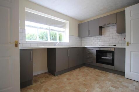 Kitchen2.JPG