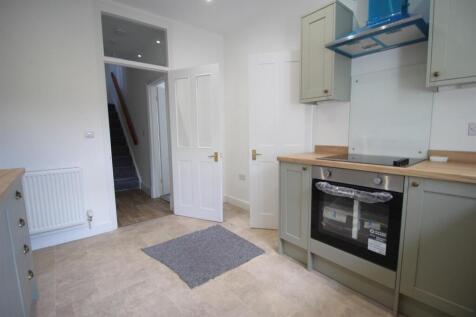 Kitchen 2.JPG