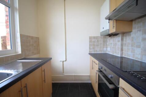 Kitchen 2.JPG