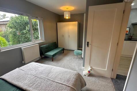 Bedroom 3.jpg