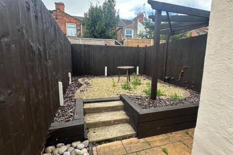 Garden 1.jpg