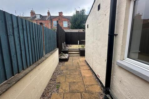 Garden 3.jpg