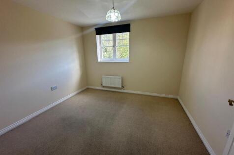 Bedroom One.jpeg