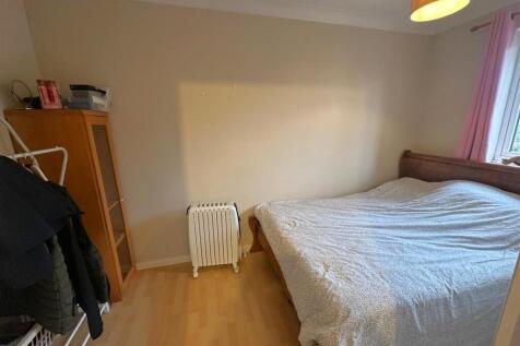 Bedroom 2.jpeg