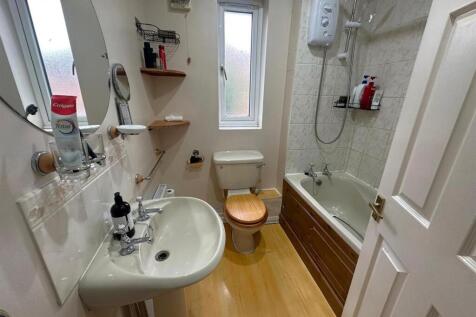 Bathroom.jpeg