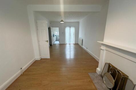 Living room.jpeg
