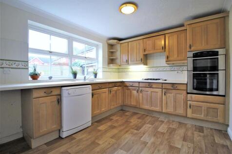 Kitchen.JPG