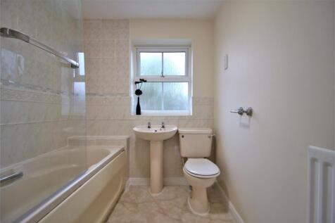 Bathroom.JPG