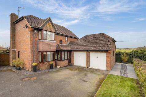 19 Aikman Green, Grandborough