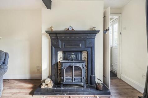 5 Church Walk, Barby
