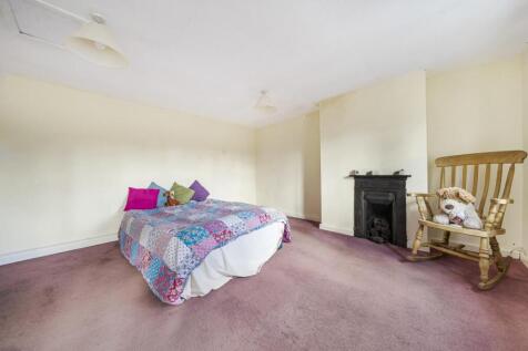 5 Church Walk, Barby