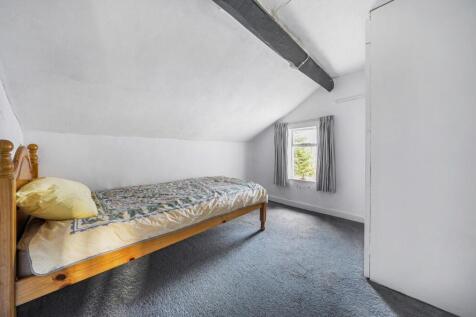 5 Church Walk, Barby