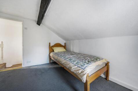 5 Church Walk, Barby